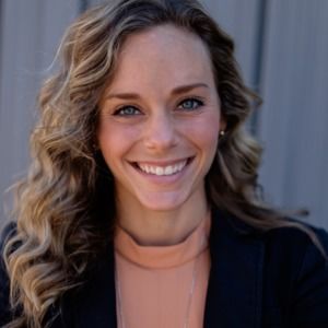 Meet your Posher, Victoria